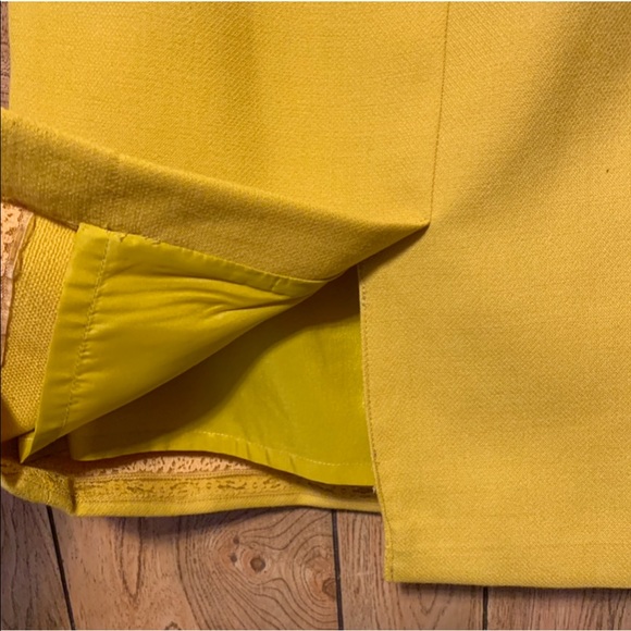 HARVÉ BENARD | Women’s Yellow Pencil Skirt - Picture 5 of 5